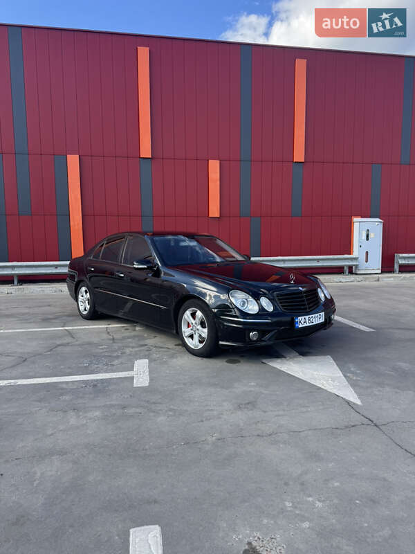 Седан Mercedes-Benz E-Class 2006 в Киеве