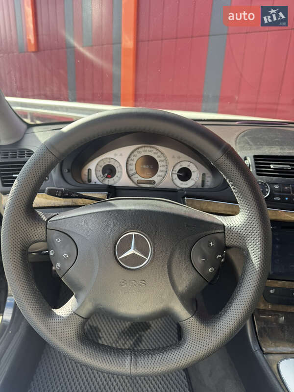 Седан Mercedes-Benz E-Class 2006 в Киеве