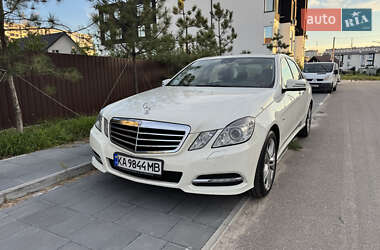 Седан Mercedes-Benz E-Class 2011 в 