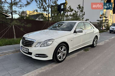 Mercedes-Benz E-Class 2011