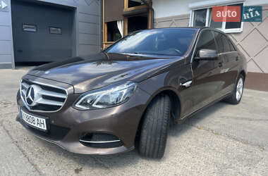 Седан Mercedes-Benz E-Class 2015 в Харкові