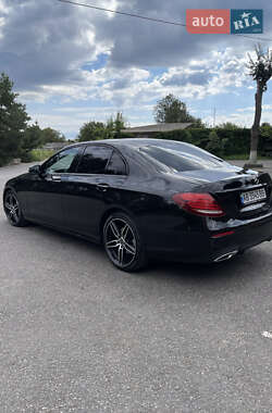 Седан Mercedes-Benz E-Class 2018 в  фото 26 Седан Mercedes-Benz E-Class 2018 в