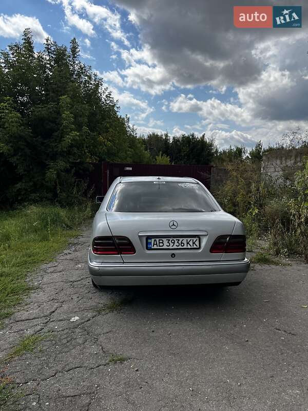 Седан Mercedes-Benz E-Class 1997 в Вінниці