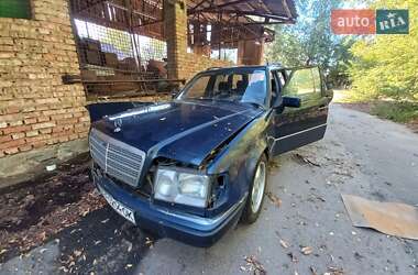 Универсал Mercedes-Benz E-Class 1993 в 