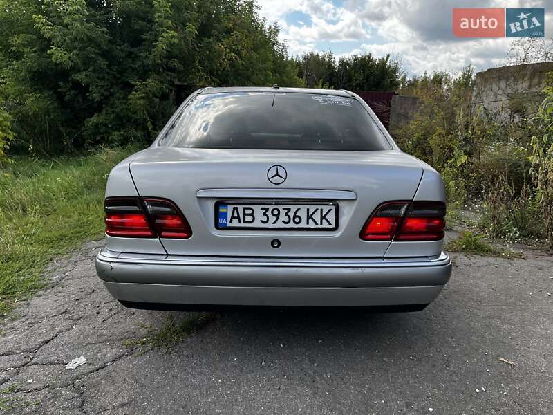 Седан Mercedes-Benz E-Class 1997 в Вінниці