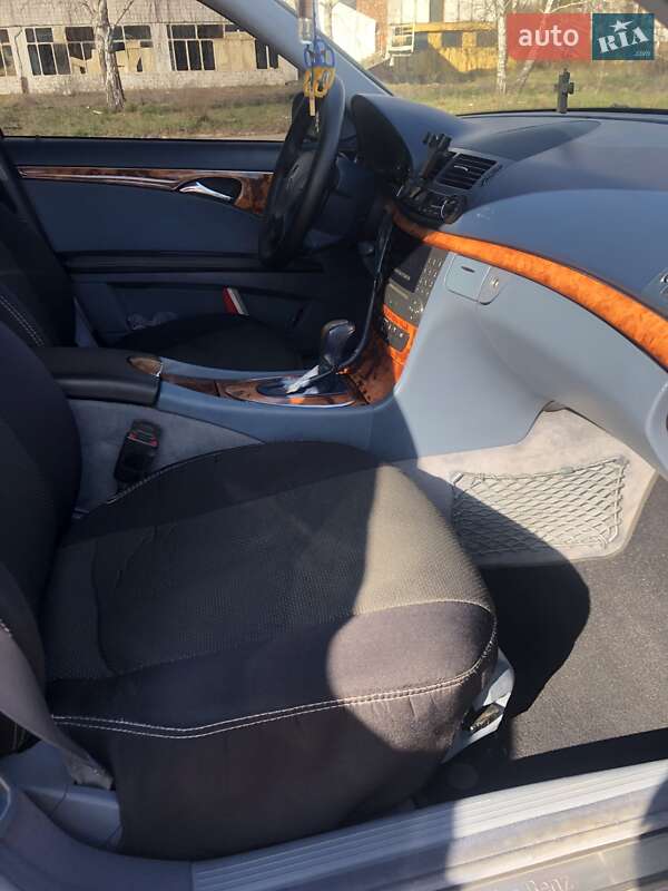 Седан Mercedes-Benz E-Class 2005 в Славутичі