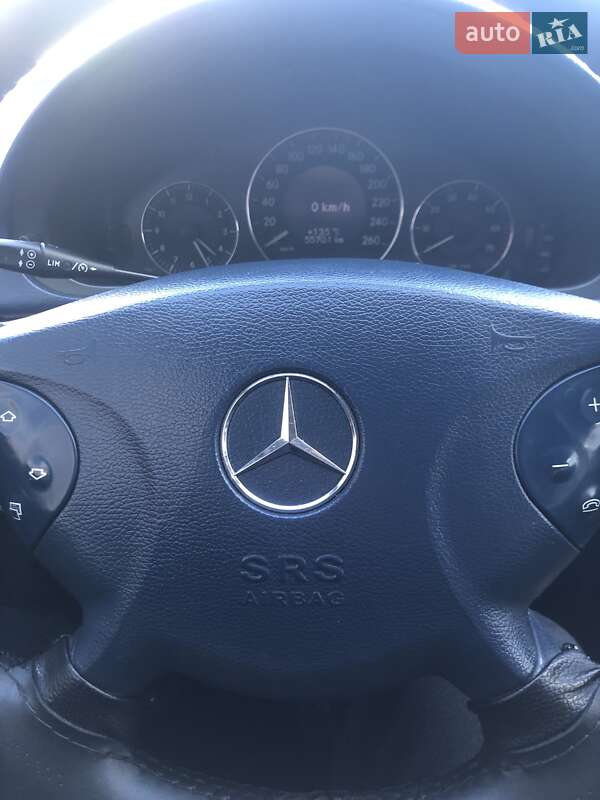 Седан Mercedes-Benz E-Class 2005 в Славутичі