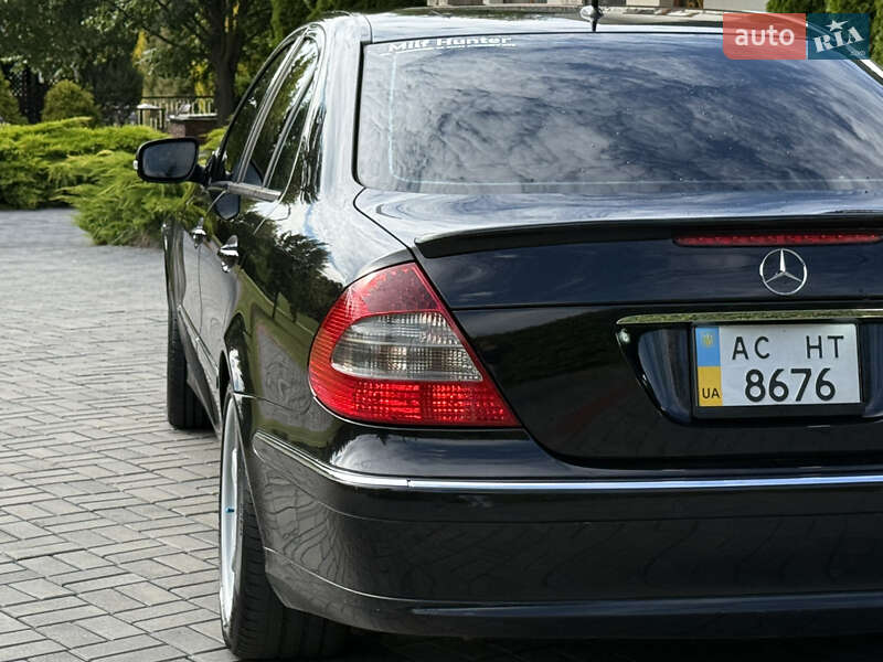 Седан Mercedes-Benz E-Class 2006 в Луцке