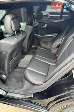 Седан Mercedes-Benz E-Class 2010 в 