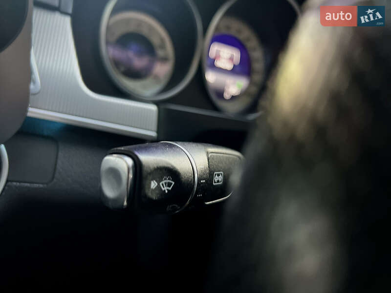 Седан Mercedes-Benz E-Class 2014 в Кривому Розі
