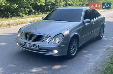 Седан Mercedes-Benz E-Class 2003 в Жовкві