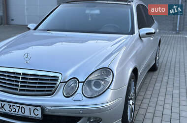 Седан Mercedes-Benz E-Class 2002 в 