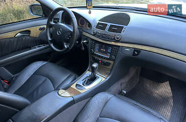 Седан Mercedes-Benz E-Class 2002 в 