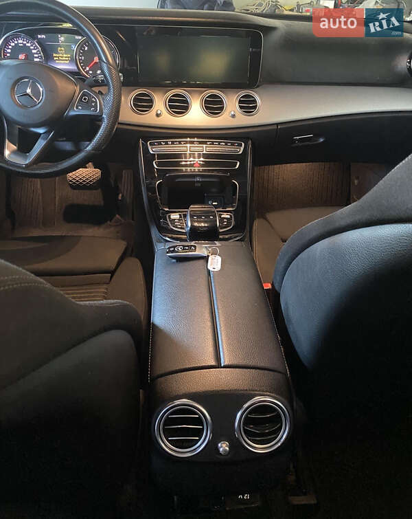 Універсал Mercedes-Benz E-Class 2017 в Луцьку