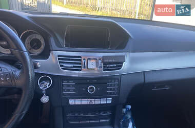 Седан Mercedes-Benz E-Class 2015 в 
