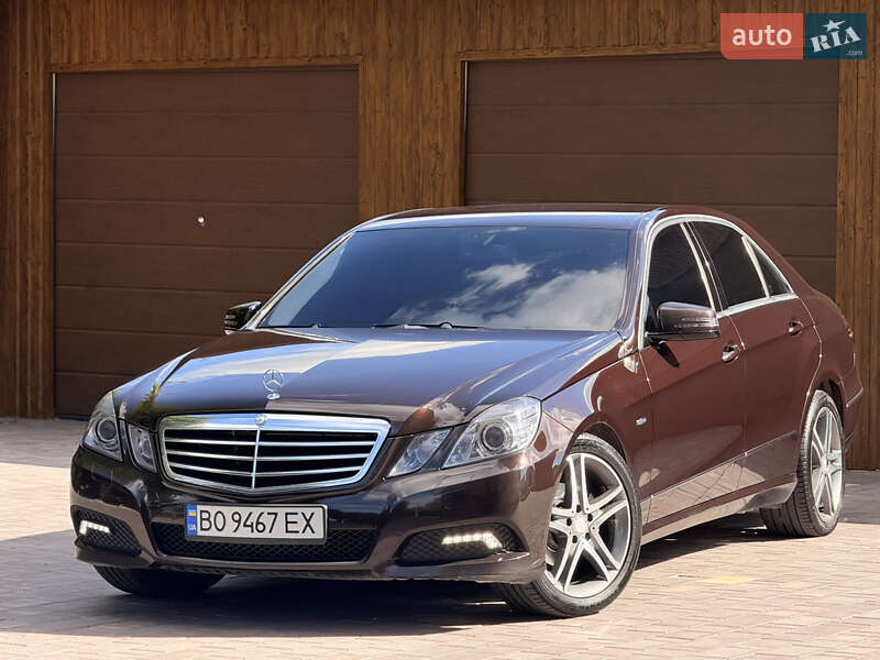 Седан Mercedes-Benz E-Class 2009 в Тернополе