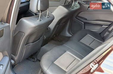 Седан Mercedes-Benz E-Class 2009 в 