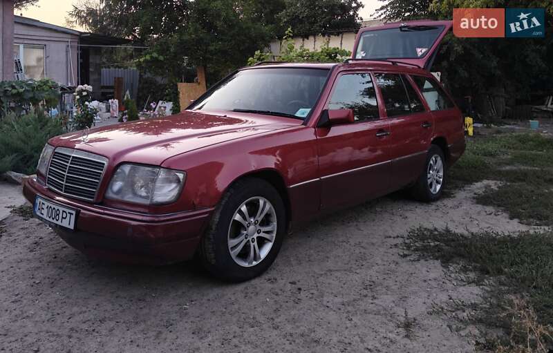 Універсал Mercedes-Benz E-Class 1994 в Дніпрі фото 2 Універсал Mercedes-Benz E-Class 1994 в Дніпрі