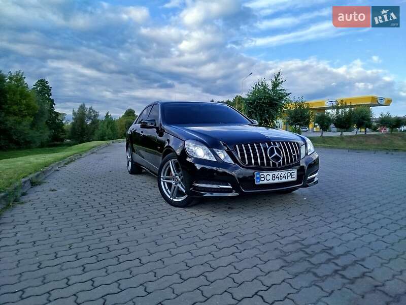 Седан Mercedes-Benz E-Class 2011 в Бродах