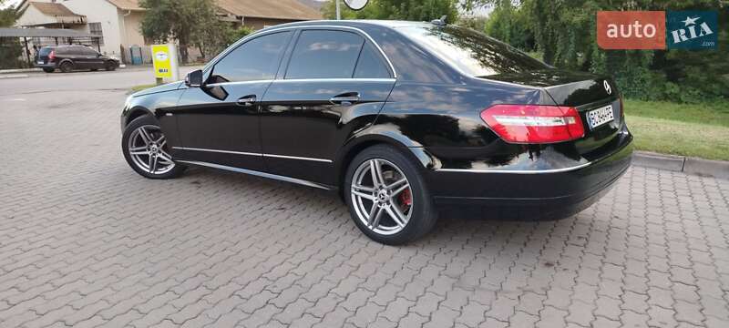 Седан Mercedes-Benz E-Class 2011 в Бродах