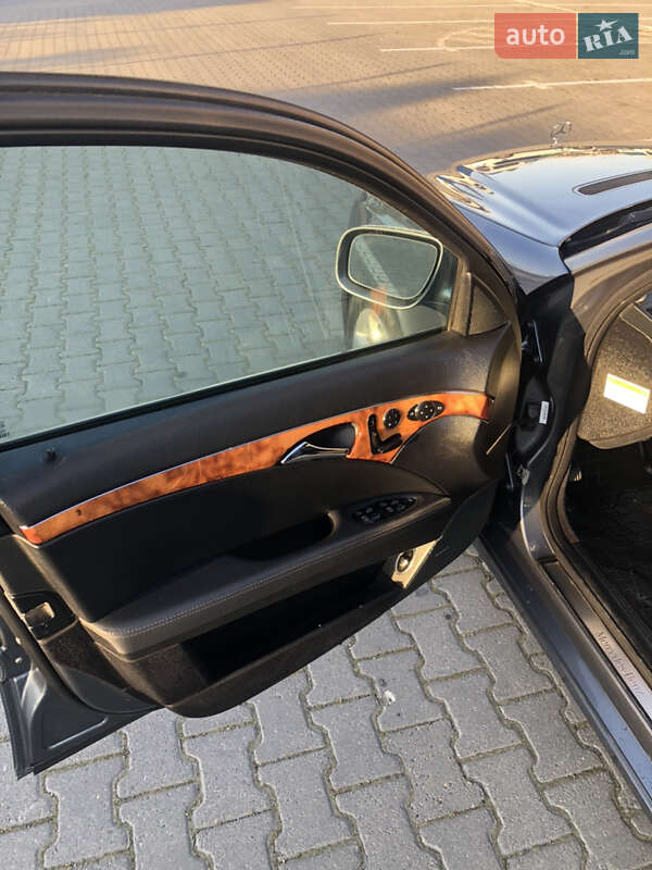 Седан Mercedes-Benz E-Class 2006 в Чернівцях