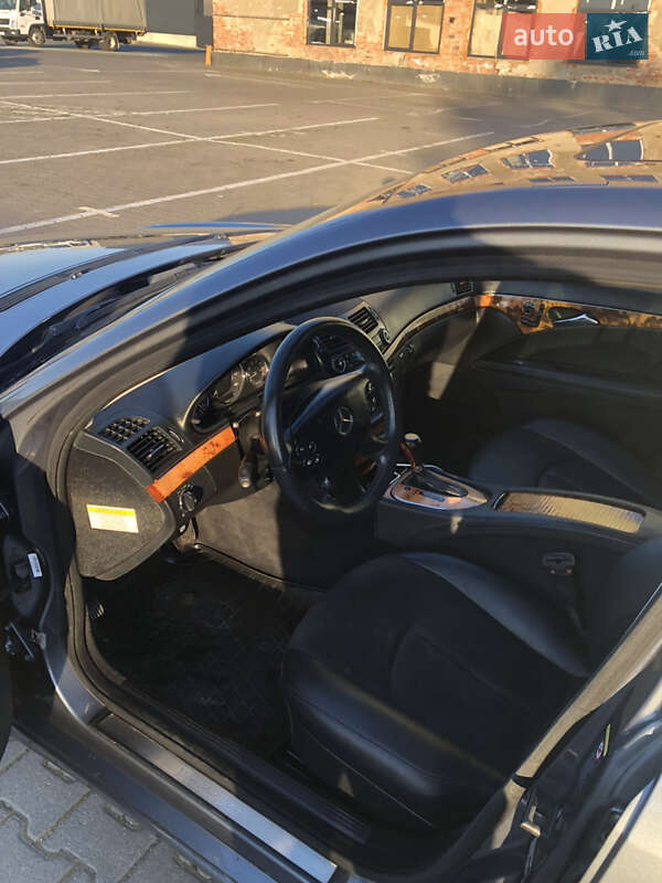 Седан Mercedes-Benz E-Class 2006 в Чернівцях