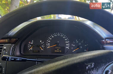 Седан Mercedes-Benz E-Class 2000 в 