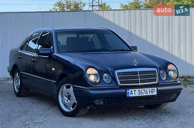 Седан Mercedes-Benz E-Class 1997 в Дрогобичі