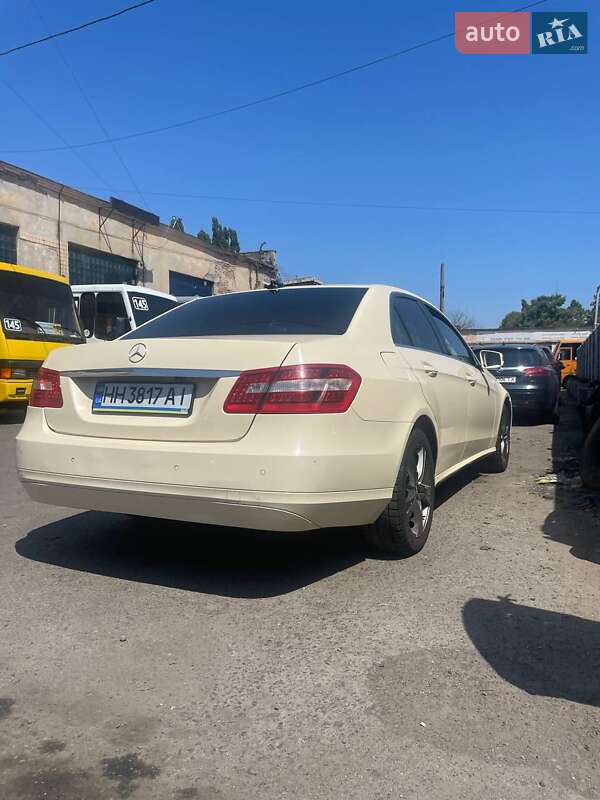 Седан Mercedes-Benz E-Class 2012 в Чорноморську