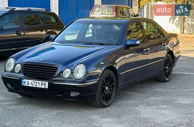 Седан Mercedes-Benz E-Class 2000 в Києві
