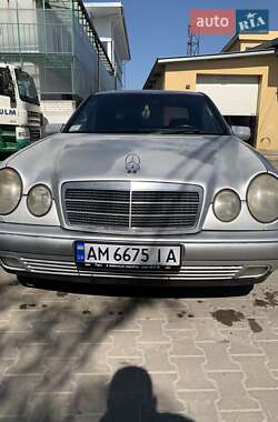 Седан Mercedes-Benz E-Class 1997 в Житомире
