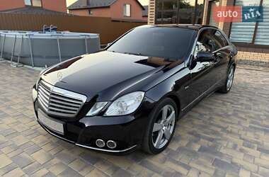 Седан Mercedes-Benz E-Class 2010 в Вінниці