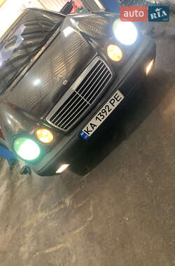 Седан Mercedes-Benz E-Class 1997 в 