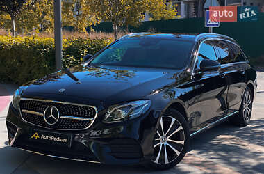 Универсал Mercedes-Benz E-Class 2018 в 