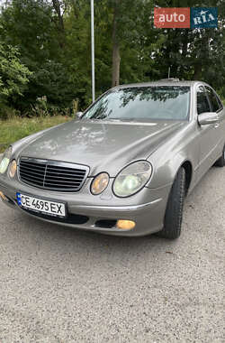Седан Mercedes-Benz E-Class 2002 в Чернівцях