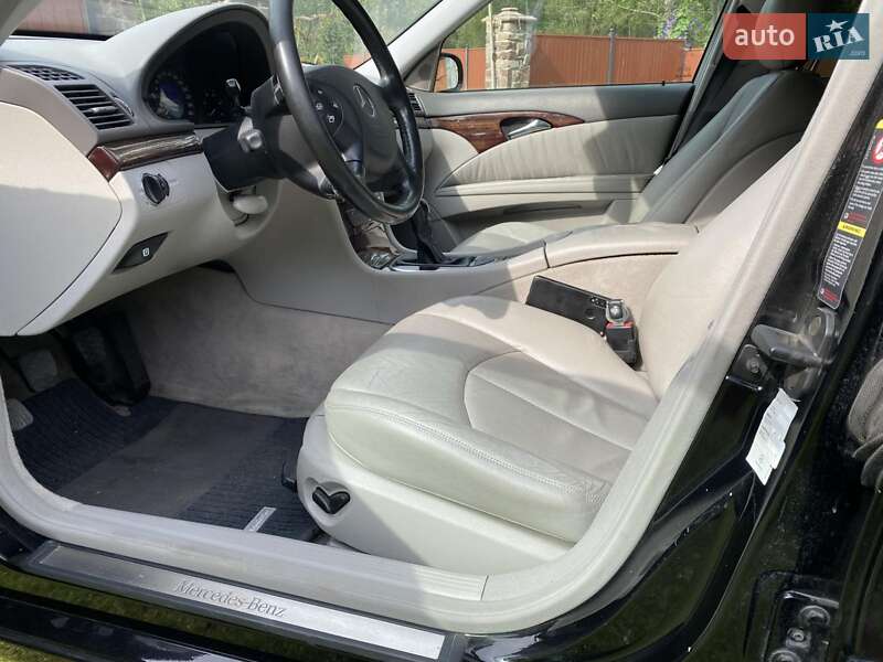 Седан Mercedes-Benz E-Class 2003 в Ивано-Франковске
