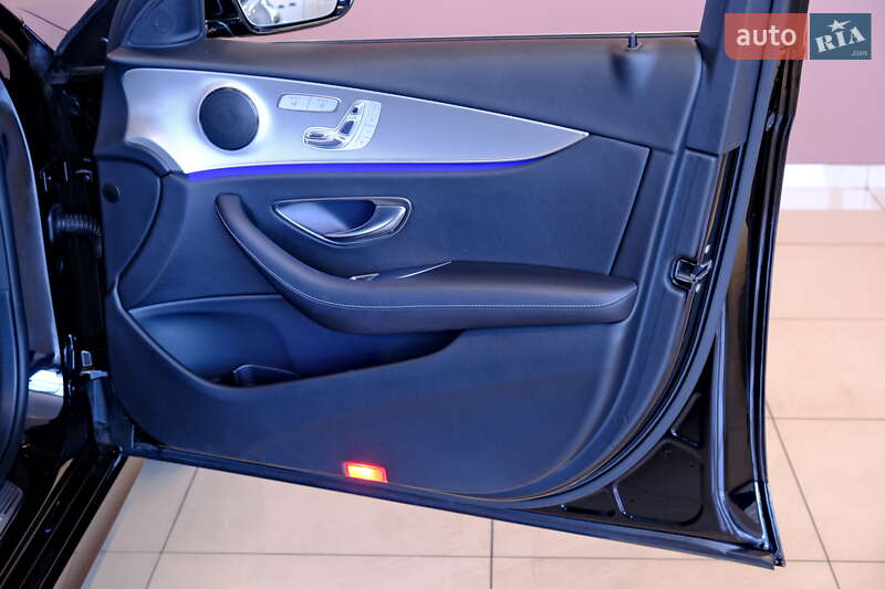 Седан Mercedes-Benz E-Class 2017 в Одессе фото 60 Седан Mercedes-Benz E-Class 2017 в Одессе