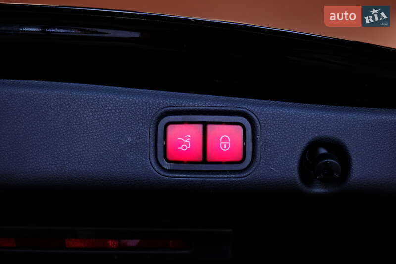 Седан Mercedes-Benz E-Class 2017 в Одессе фото 70 Седан Mercedes-Benz E-Class 2017 в Одессе
