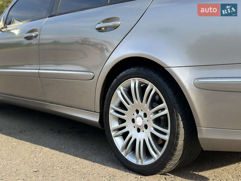 Седан Mercedes-Benz E-Class 2007 в Трускавці