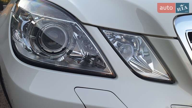 Седан Mercedes-Benz E-Class 2011 в Запорожье