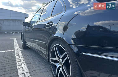 Седан Mercedes-Benz E-Class 2002 в 