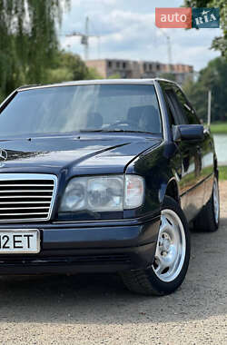 Седан Mercedes-Benz E-Class 1995 в 