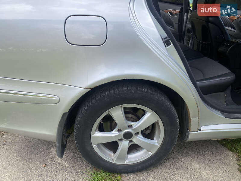 Седан Mercedes-Benz E-Class 2002 в Самборе