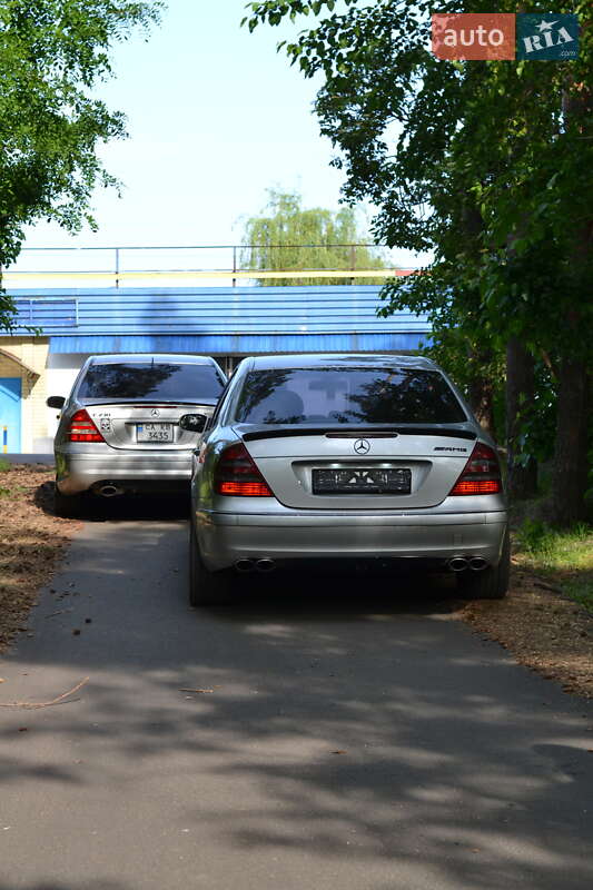 Седан Mercedes-Benz E-Class 2003 в Черкасах