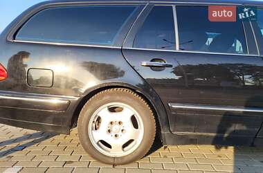 Универсал Mercedes-Benz E-Class 2001 в 