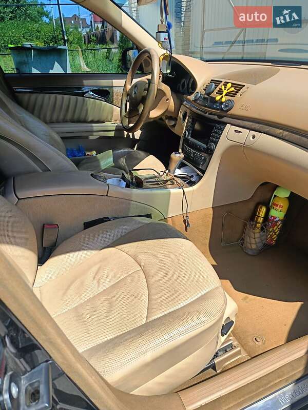 Седан Mercedes-Benz E-Class 2007 в Киеве