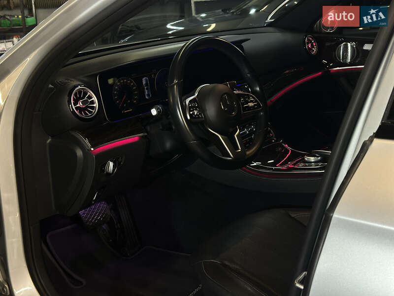 Седан Mercedes-Benz E-Class 2020 в Львове