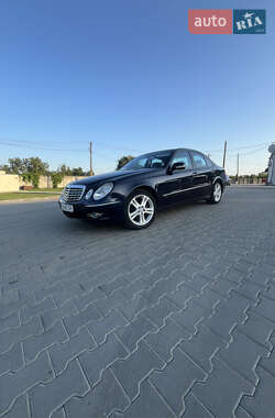 Седан Mercedes-Benz E-Class 2008 в 