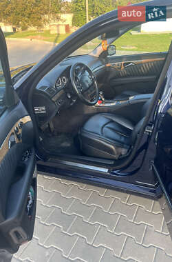 Седан Mercedes-Benz E-Class 2008 в 