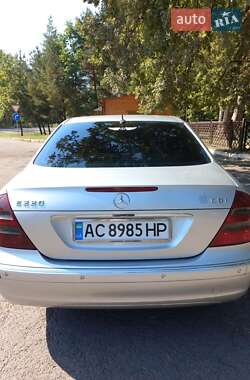 Седан Mercedes-Benz E-Class 2004 в 